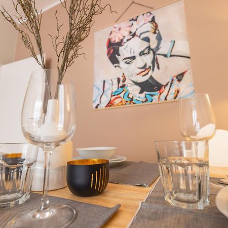 Bautzen Living Appartement - Zentrumslage Parkplatz Babybett ภายนอก รูปภาพ
