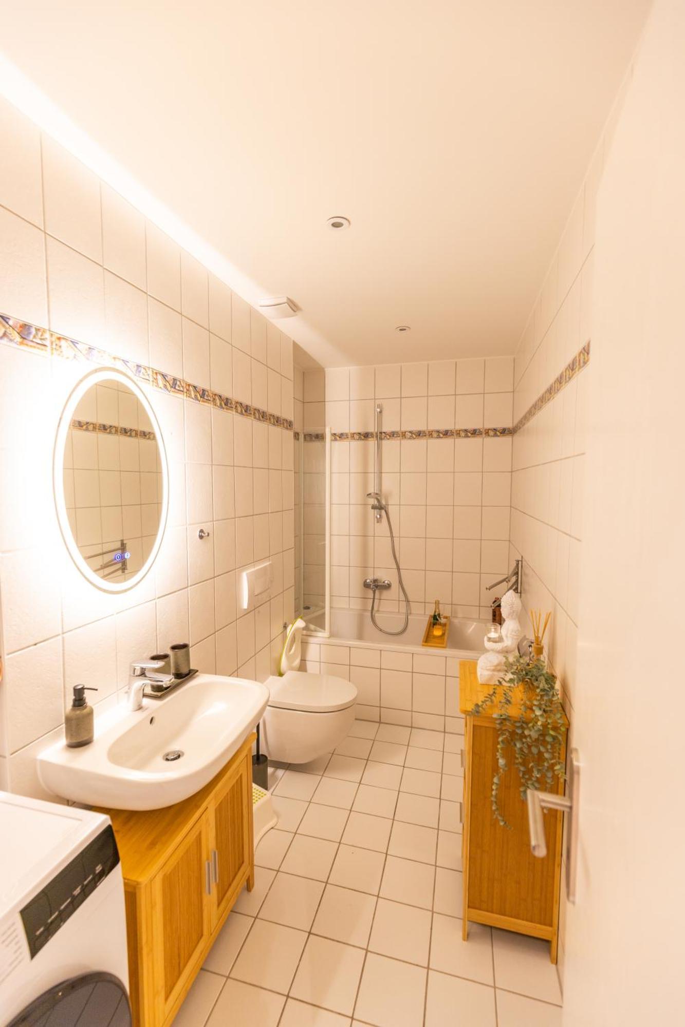 Bautzen Living Appartement - Zentrumslage Parkplatz Babybett ภายนอก รูปภาพ