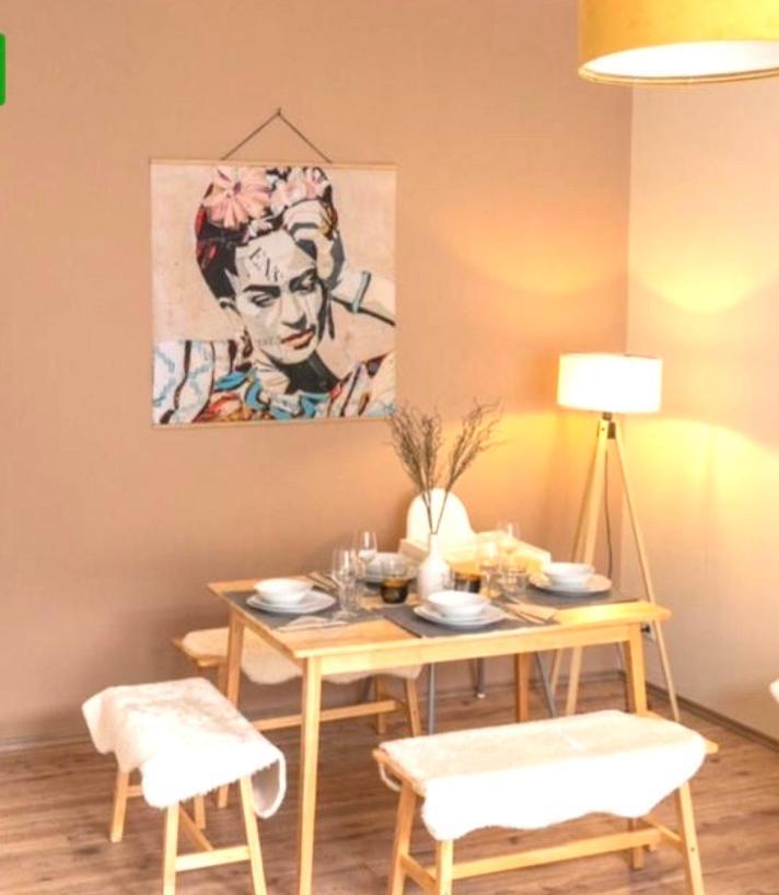 Bautzen Living Appartement - Zentrumslage Parkplatz Babybett ภายนอก รูปภาพ